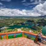Enriquece tu experiencia en Guatapé explorando otras joyas colombianas con los tours especializados como Medellín Encanto Paisa, Medellín Innovadora, y Colombia Metropolitana Bogotá-Medellin. Estos tours te llevarán más allá, revelando la diversidad y la riqueza cultural que Colombia tiene para ofrecer.Descubre Guatapé