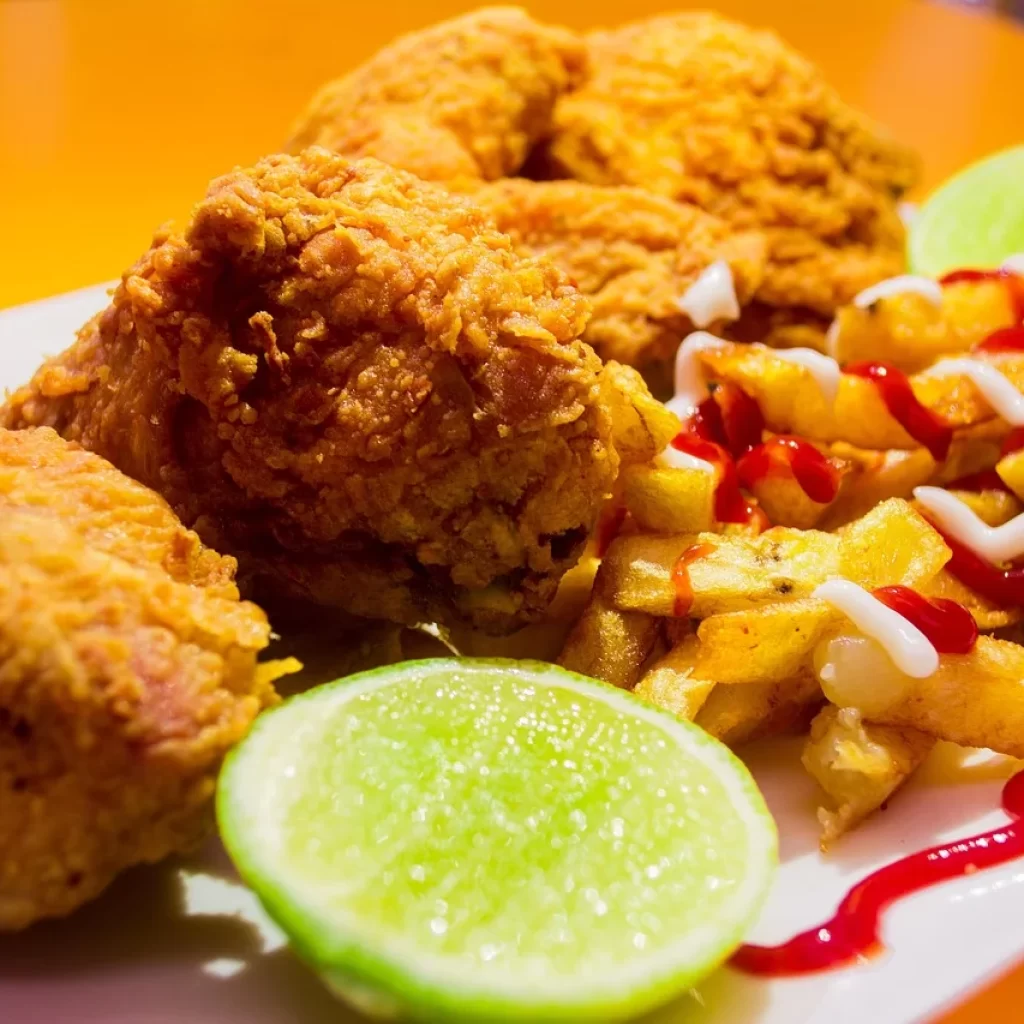 ¡El Rey del Pollo Frito! Prueba el Verdadero Pica Pollo Dominicano